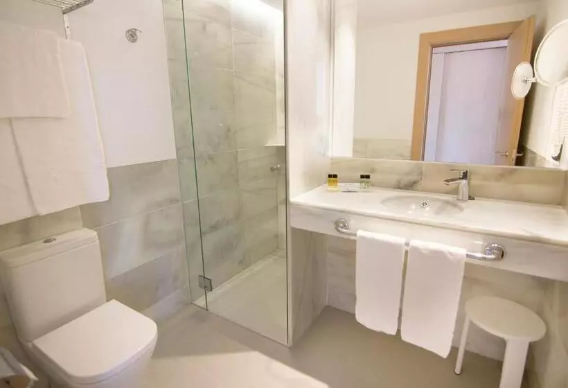 Отель Cm Playa Del Moro