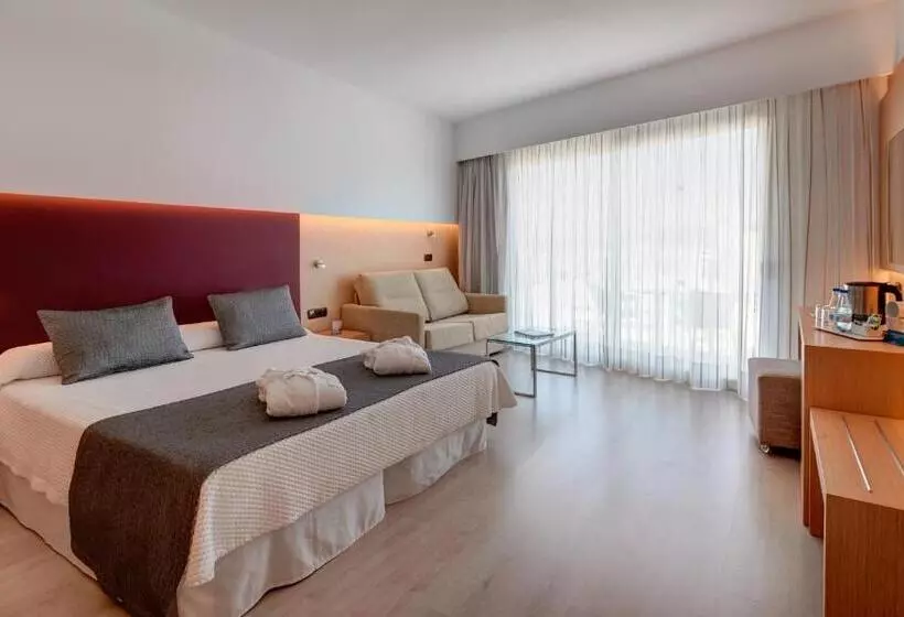 Отель Cm Playa Del Moro