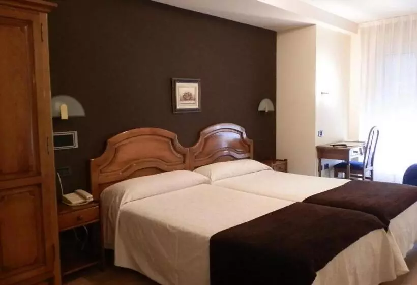 Отель Doña Nieves