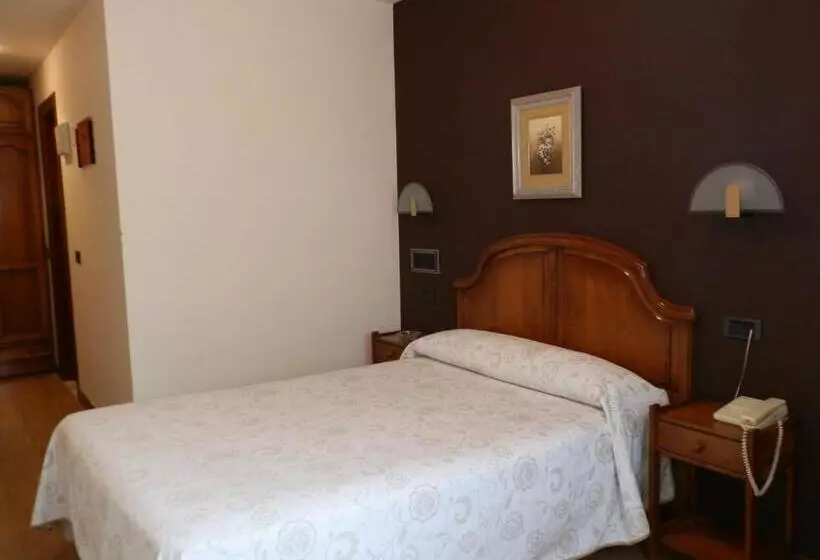 Отель Doña Nieves