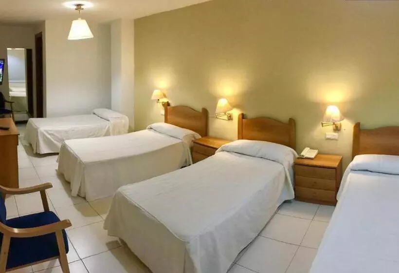 ホテル El Emigrante