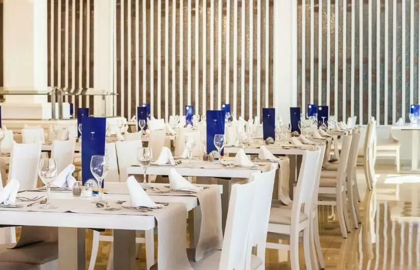 בית מלון כפרי Globales Samoa