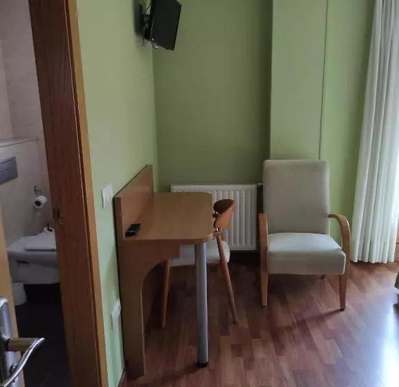 فندق Maruja Nozana