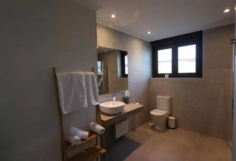 בית מלון כפרי Ribadesella Playa