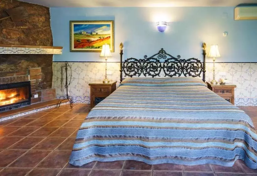 ホテル Rural Albamanjon