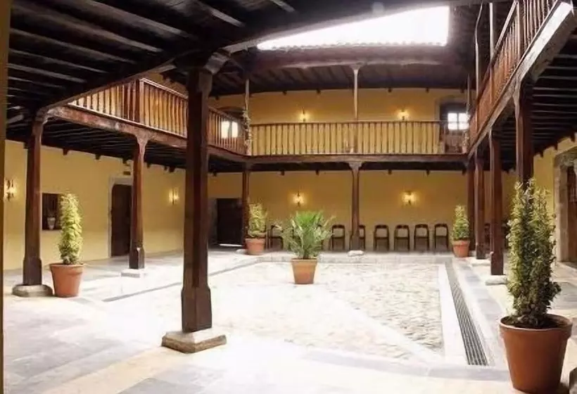 Rural Hotel Castillo Valdés Salas