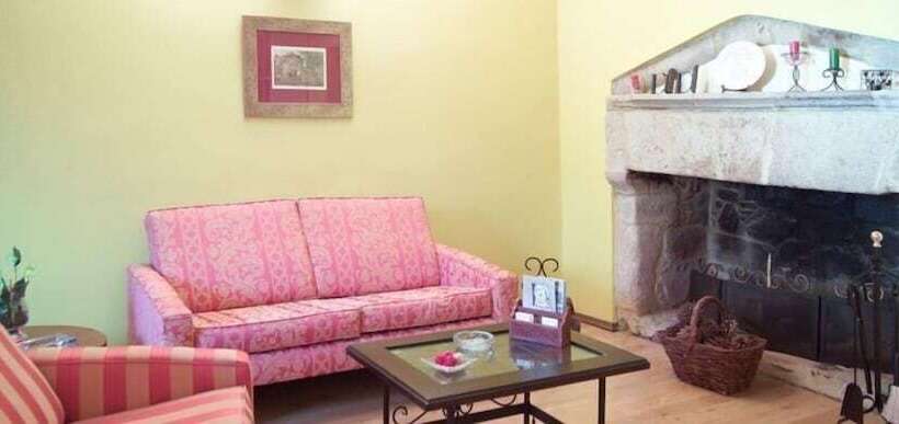 فندق ريفى Castillo Valdés Salas