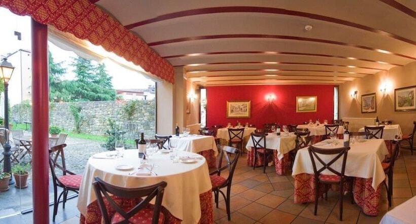 فندق ريفى Castillo Valdés Salas