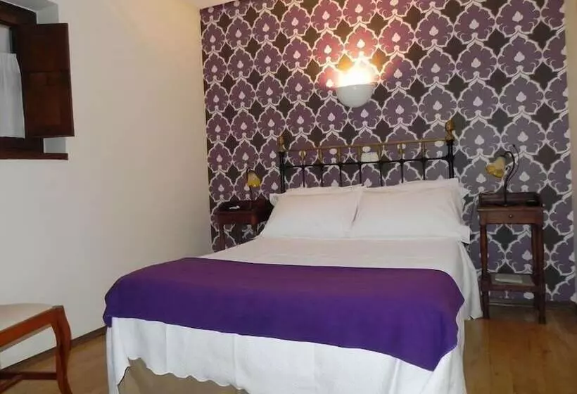 Rural Hotel Castillo Valdés Salas