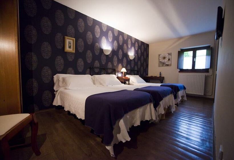 فندق ريفى Castillo Valdés Salas