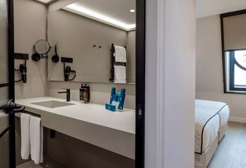 Hotelli Silken Ciudad De Vitoria