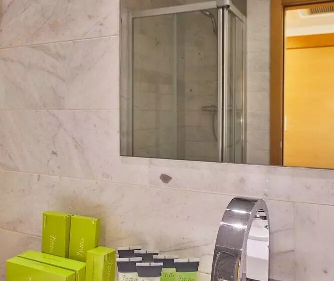 Hotelli Silken Ciudad De Vitoria