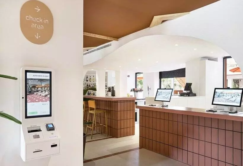 호텔 tent Bahia de Palma