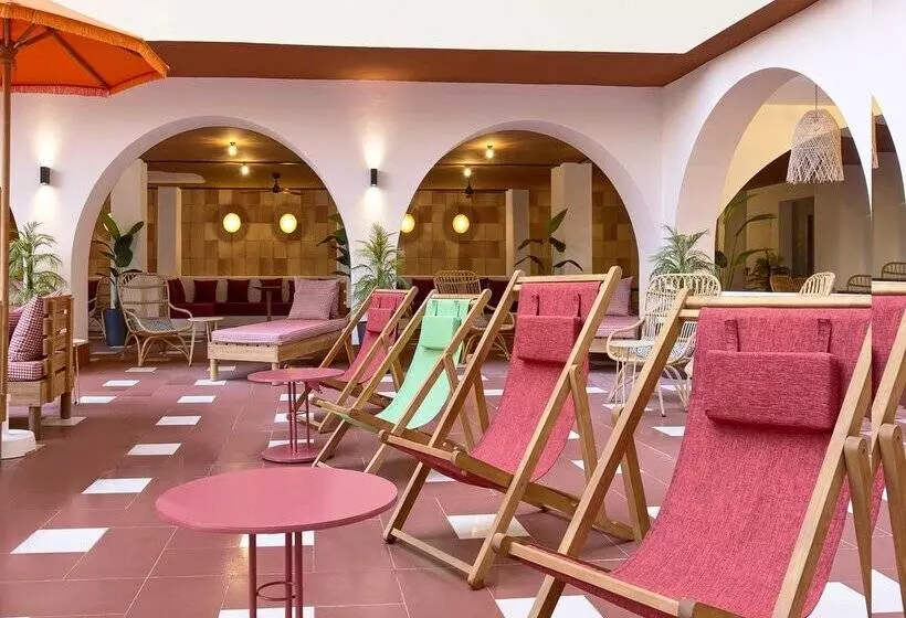 호텔 tent Bahia de Palma