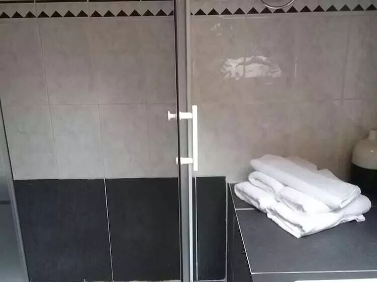 فندق Valle De Lago