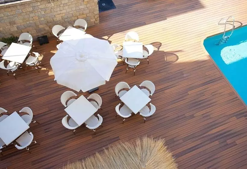 Palma Beach Affiliated by Fergus - Adults Only