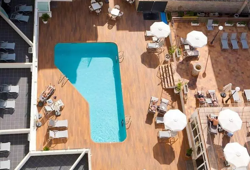 Palma Beach Affiliated by Fergus - Adults Only