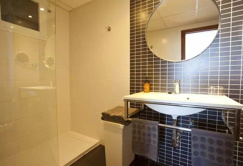 Palma Beach Affiliated by Fergus - Adults Only