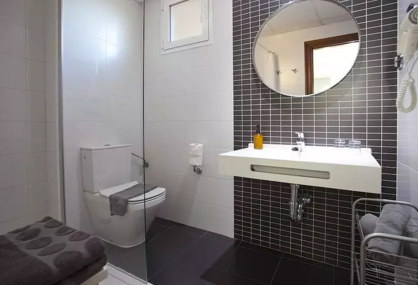 Palma Beach Affiliated by Fergus - Adults Only