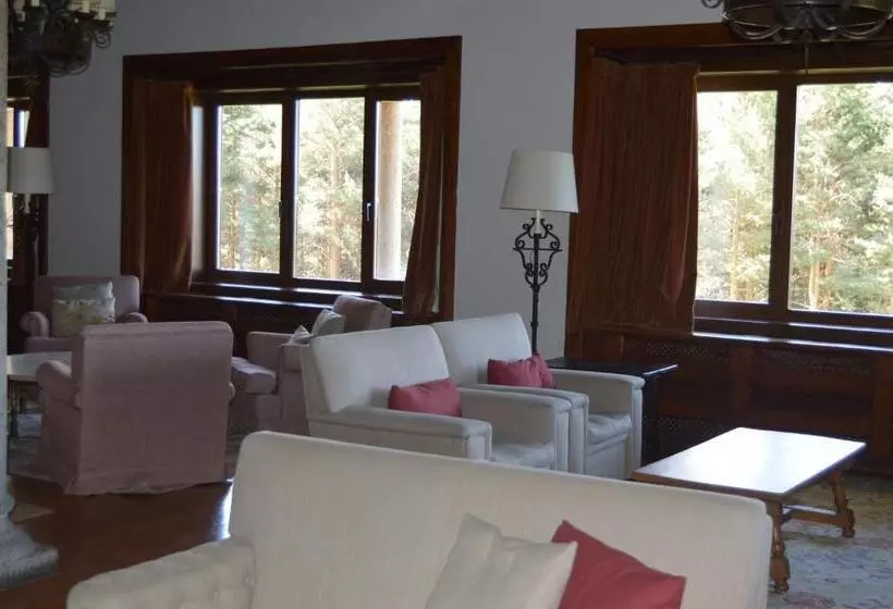 Parador De Gredos