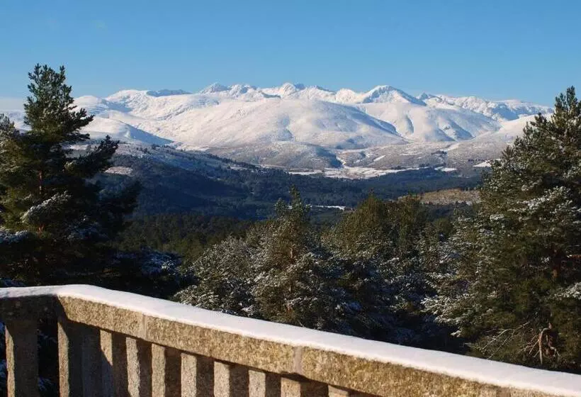 Parador De Gredos