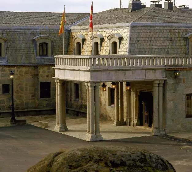 Parador De Gredos