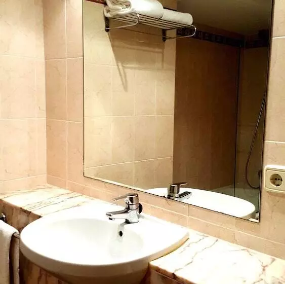 Grupotel Imperio Playa