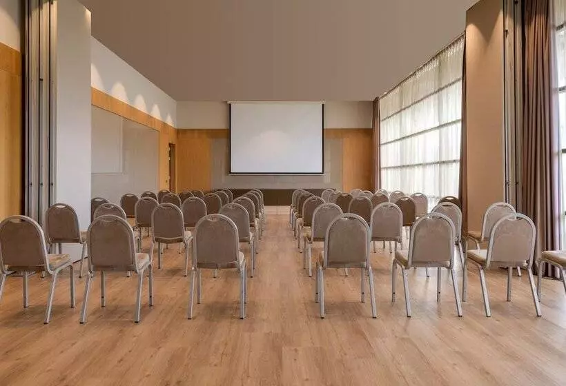 Ac Hotel Diagonal L Illa By Marriott