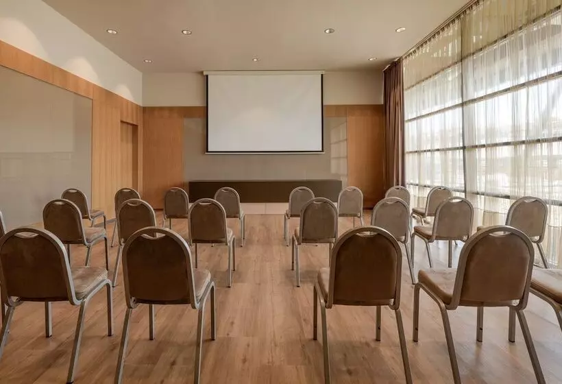 Ac Hotel Diagonal L Illa By Marriott