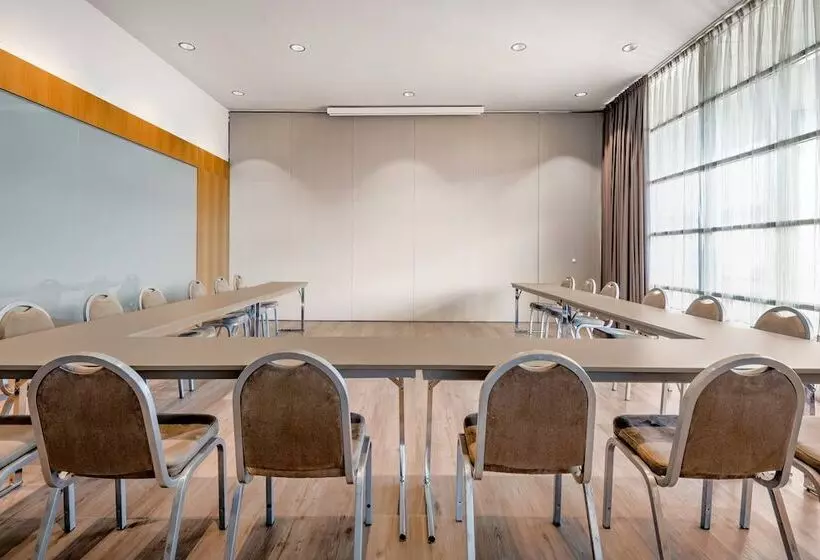 Ac Hotel Diagonal L Illa By Marriott