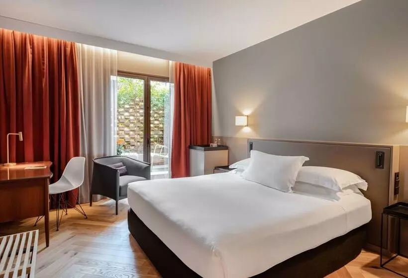 Alexandra Barcelona Hotel, Curio Collection By Hilton