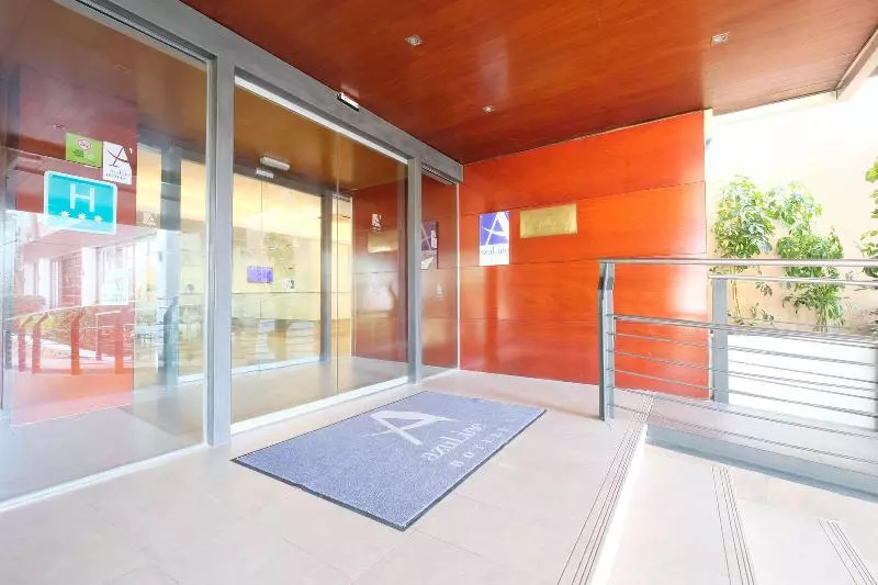 Azuline Hotel Bergantin