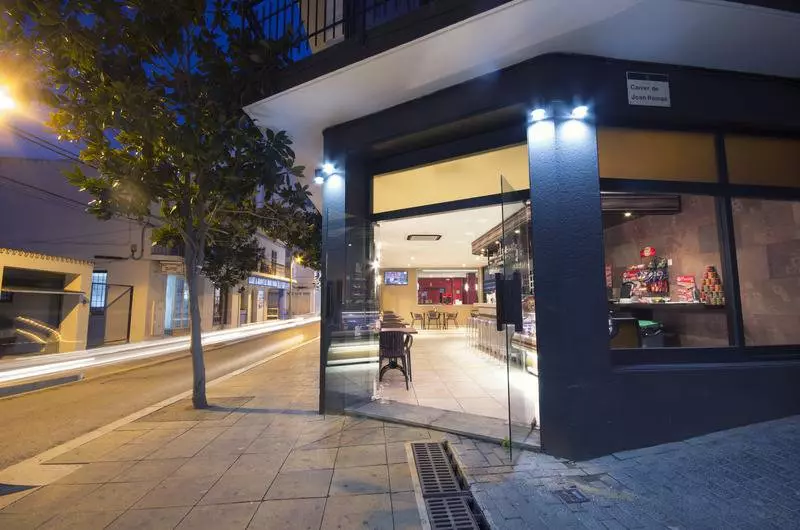 Azuline Hotel Llevant