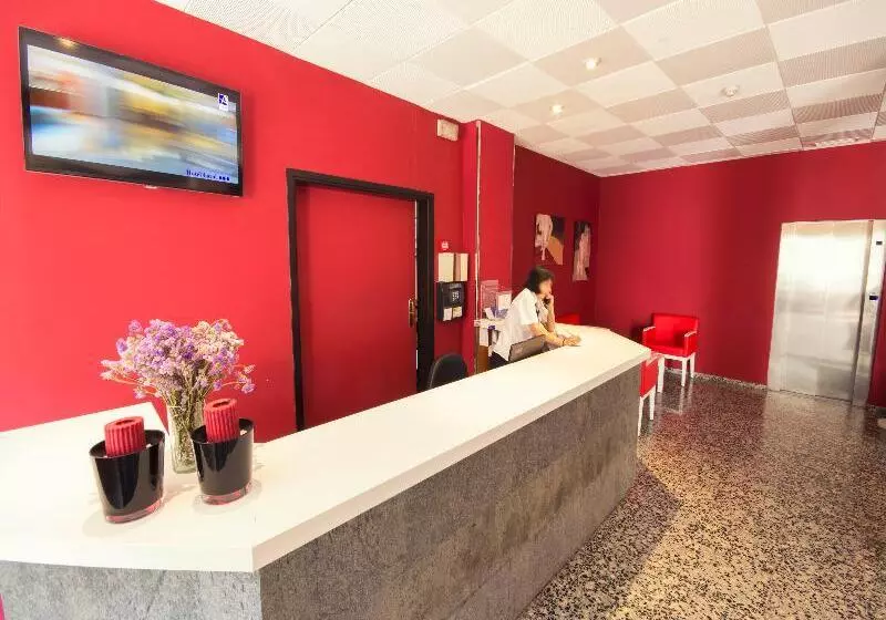 Azuline Hotel Llevant