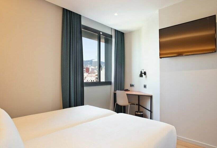 Отель Brick Barcelona