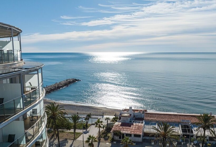 Отель Calipolis