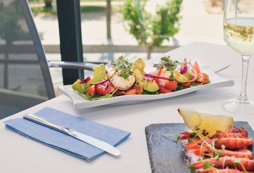 Отель Calipolis