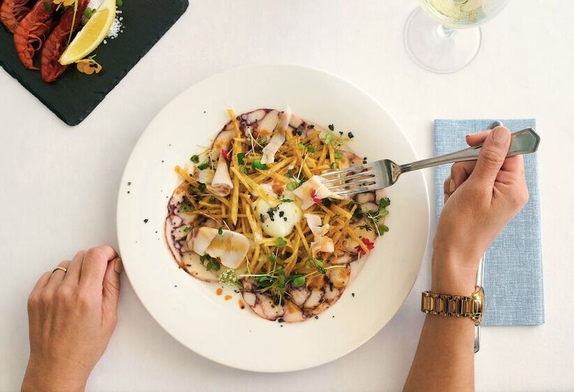 Отель Calipolis