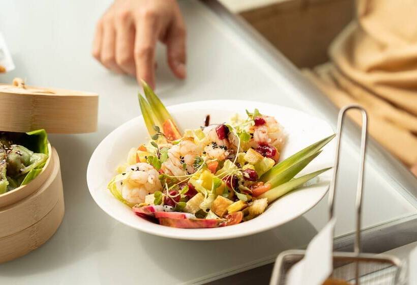 Отель Calipolis