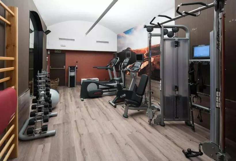 Отель Catalonia Plaza Catalunya