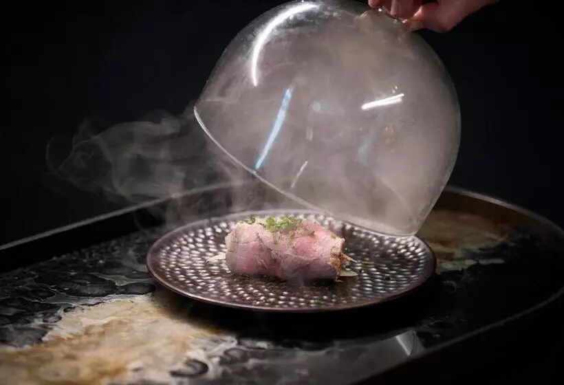 Отель Catalonia Plaza Catalunya