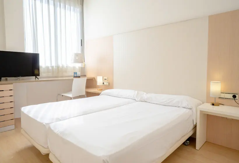 Hotelli Checkin Valencia Ciscar