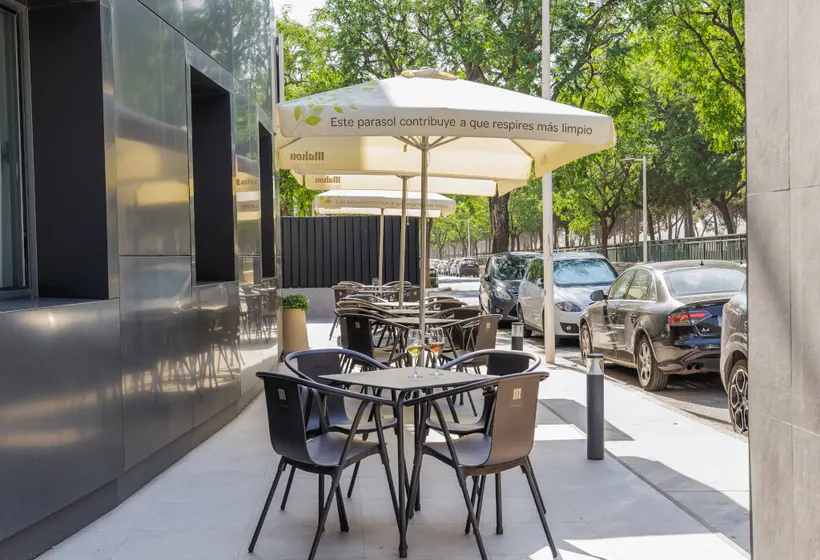 Hotelli Checkin Valencia Ciscar