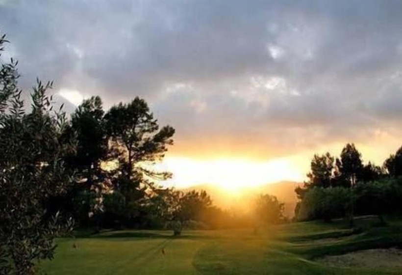 هتل Golf Can Rafel