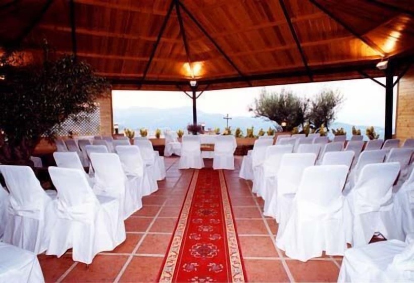 هتل Golf Can Rafel