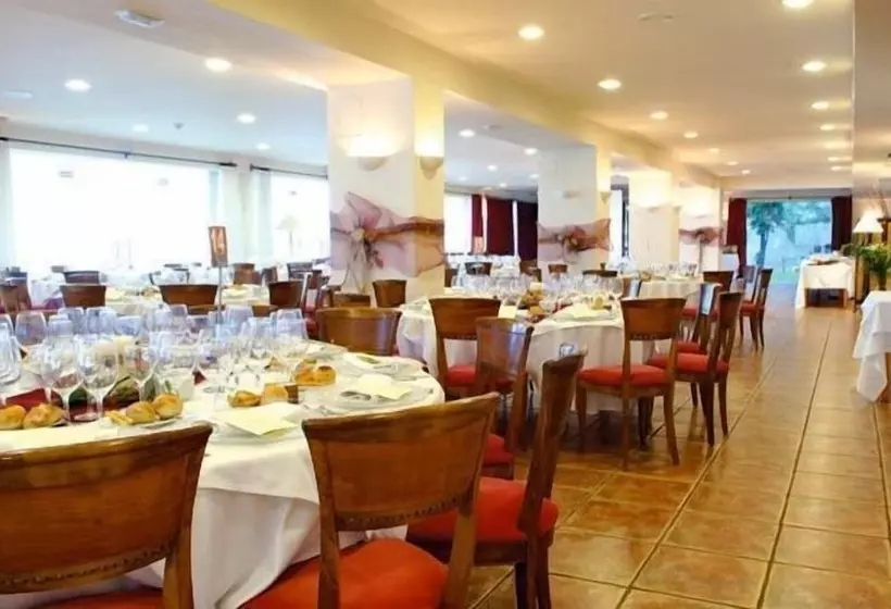 호텔 Golf Can Rafel