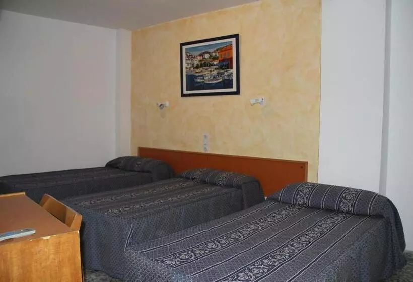 ホテル Hostal Mengual