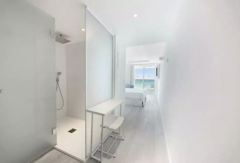 호텔 Iberostar Waves Bahía de Palma - Adults Only