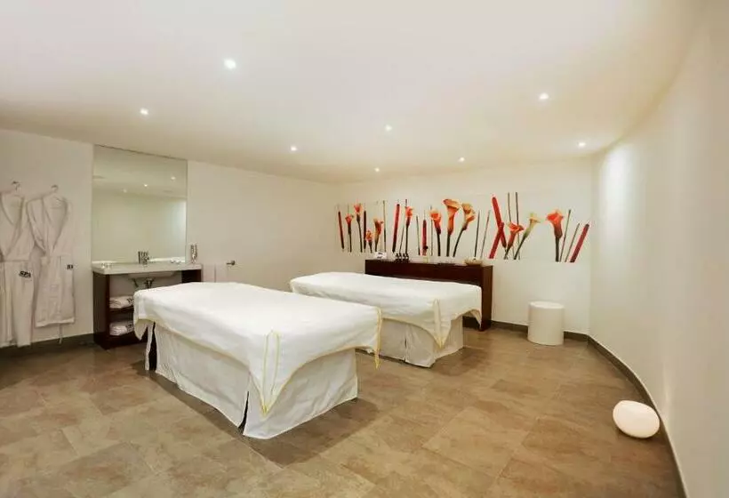 호텔 Iberostar Waves Bahía de Palma - Adults Only