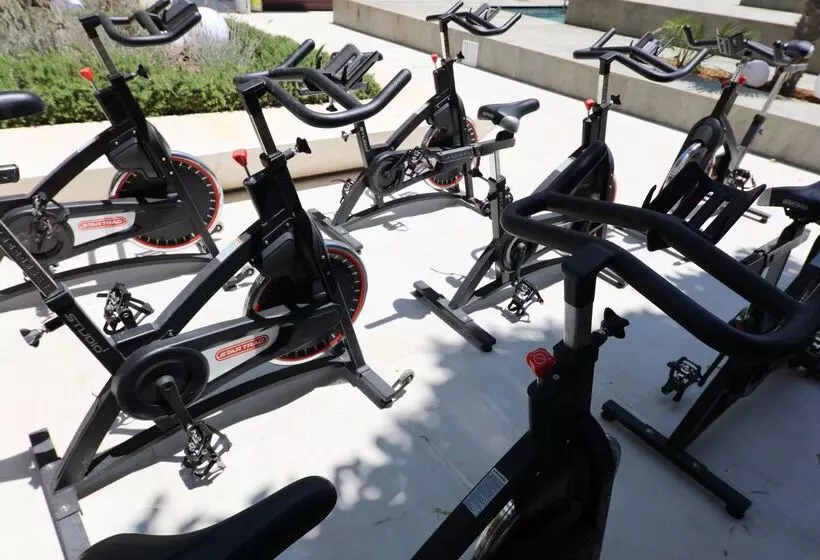 호텔 Iberostar Waves Bahía de Palma - Adults Only